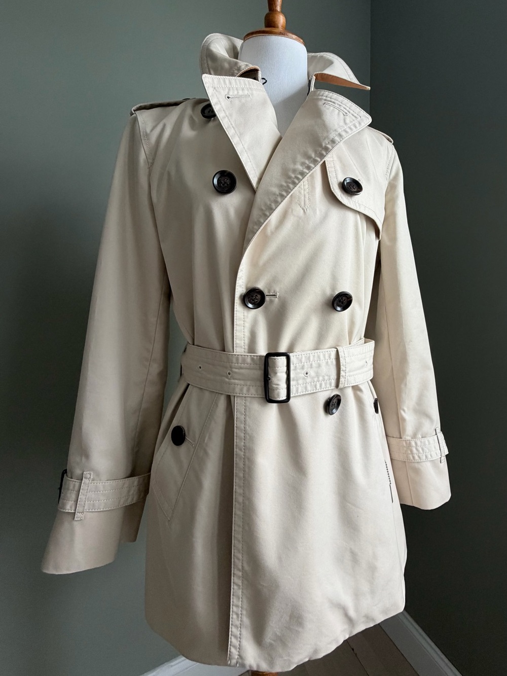 Coach Classic Double-Breasted Belted Short Trench Coat Cream Large Like new
